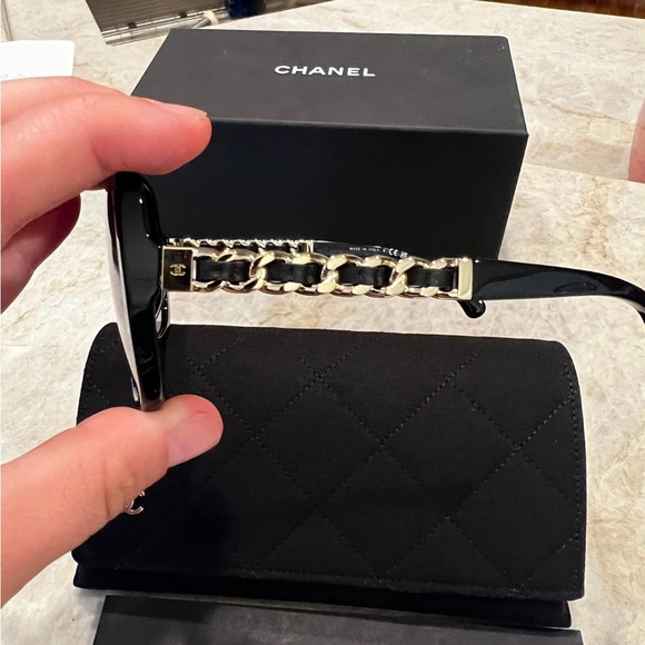 BNIB CHANEL SUNGLASSES - Picture 2 of 6